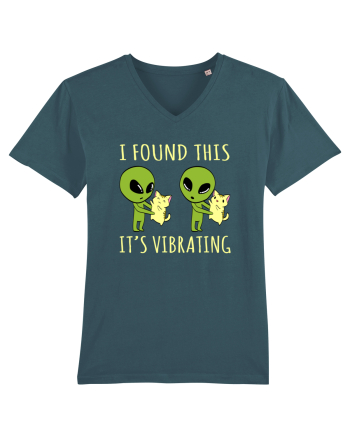 I Found This It's Vibrating Funny Alien Cat Stargazer