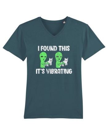 I Found This It's Vibrating Funny Cat Alien Stargazer