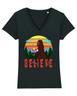 Believe Bigfoot Retro Tricou mânecă scurtă guler V Damă Evoker