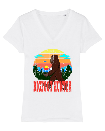 Bigfoot Hunter Grunge Style White