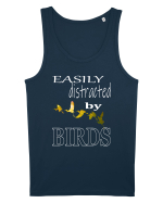 Easily Distracted By Birds Maiou Bărbat Runs