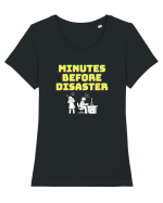Gamer Life minutes before disaster (viața de gamer, aveți grijă la iubite)  Tricou mânecă scurtă guler larg fitted Damă Expresser