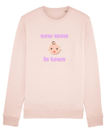 New mom in town. (roz, fetiță)  Bluză mânecă lungă Unisex Rise