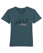 Just Chill No Thrill (negru)  Tricou mânecă scurtă guler V Bărbat Presenter