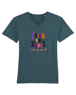 Trick or Treat (mov și portocaliu)  Tricou mânecă scurtă guler V Bărbat Presenter