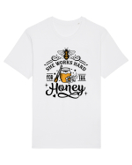 She Works Hard For The Honey Tricou mânecă scurtă Unisex Rocker