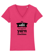This Witch can be bribed with yarn and chocolate. Tricou mânecă scurtă guler V Damă Evoker