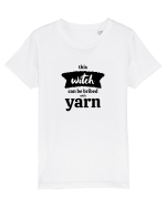This Witch can be bribed with yarn. Tricou mânecă scurtă  Copii Mini Creator