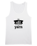 This Witch can be bribed with yarn. Maiou Bărbat Runs
