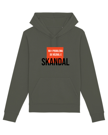 Nu-i problema de Razboi, e SKANDAL Khaki