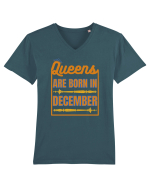 Queens Are Born In December  Tricou mânecă scurtă guler V Bărbat Presenter