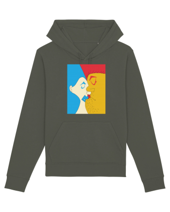 The kiss Khaki