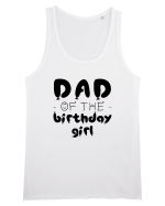 Dad of the birthday girl Maiou Bărbat Runs