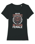 Never underestimate the power of an alpha female Tricou mânecă scurtă guler larg fitted Damă Expresser