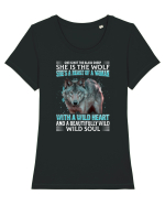 She is not the black sheep She is the wolf Tricou mânecă scurtă guler larg fitted Damă Expresser