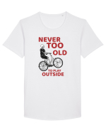 Never Too Old To Play Outside Tricou mânecă scurtă guler larg Bărbat Skater