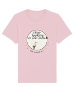 Stop Looking at Your Phone ! Tricou mânecă scurtă Unisex Rocker