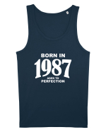 BORN IN 1987 Maiou Bărbat Runs