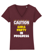Caution - girls party in progress Tricou mânecă scurtă guler V Damă Evoker