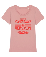 Day One- Start Today Tricou mânecă scurtă guler larg fitted Damă Expresser