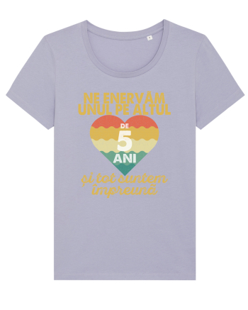 Ne enervam unul pe altul de 5 ani si tot suntem impreuna Lavender