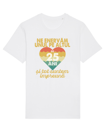 Ne enervam unul pe altul de 25 ani si tot suntem impreuna White