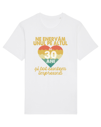 Ne enervam unul pe altul de 30 ani si tot suntem impreuna White