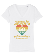 Ne enervam unul pe altul de 50 ani si tot suntem impreuna Tricou mânecă scurtă guler V Damă Evoker