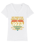 Ne enervam unul pe altul din 1973 si tot suntem impreuna Tricou mânecă scurtă guler V Damă Evoker