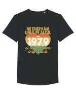 Ne enervam unul pe altul din 1979 si tot suntem impreuna Tricou mânecă scurtă guler larg Bărbat Skater