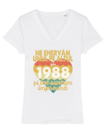 Ne enervam unul pe altul din 1988 si tot suntem impreuna Tricou mânecă scurtă guler V Damă Evoker