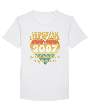 Ne enervam unul pe altul din 2007 si tot suntem impreuna White
