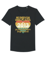 Ne enervam unul pe altul din 2013 si tot suntem impreuna Tricou mânecă scurtă guler larg Bărbat Skater