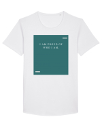 I am proud of who I am. Tricou mânecă scurtă guler larg Bărbat Skater