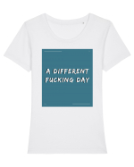 a different fucking day3 Tricou mânecă scurtă guler larg fitted Damă Expresser