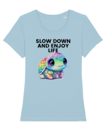 Broasca testoasa pictata in acuarela cu mesajul  Slow Down and Enjoy Life Tricou mânecă scurtă guler larg fitted Damă Expresser