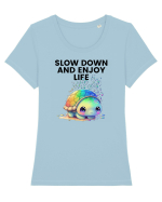 Broasca testoasa pictata in acuarela cu mesajul  Slow Down and Enjoy Life Tricou mânecă scurtă guler larg fitted Damă Expresser