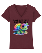 Broasca testoasa pictata in acuarela cu mesajul Take Life Easy but Serious Tricou mânecă scurtă guler V Damă Evoker