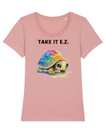 Broasca testoasa pictata in acuarela cu mesajul  Take it E.Z. Tricou mânecă scurtă guler larg fitted Damă Expresser
