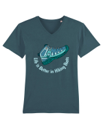 Life is Better in Hiking Boots Tricou mânecă scurtă guler V Bărbat Presenter