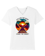 FOLLOW THE ROAD - V3 Tricou mânecă scurtă guler V Bărbat Presenter