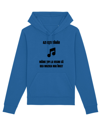 Azi esti tanar maine tipi la vecini sa dea muzica mai incet Royal Blue
