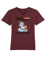 Believe in Magic. Those who don’t believe in magic will never find it ,  1 Tricou mânecă scurtă guler V Bărbat Presenter