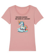 Unicorn mesaj UNICORN QUEENS ARE BORN IN JANUARY, design 1 Tricou mânecă scurtă guler larg fitted Damă Expresser