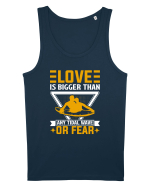 Love is bigger than any tidal wave or fear Maiou Bărbat Runs