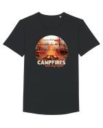 Campfires and cozy nights Tricou mânecă scurtă guler larg Bărbat Skater