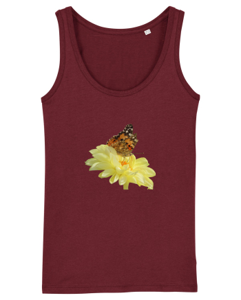 Un fluture si o floare Burgundy