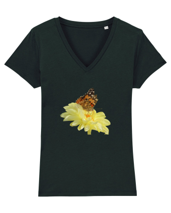 Un fluture si o floare Black