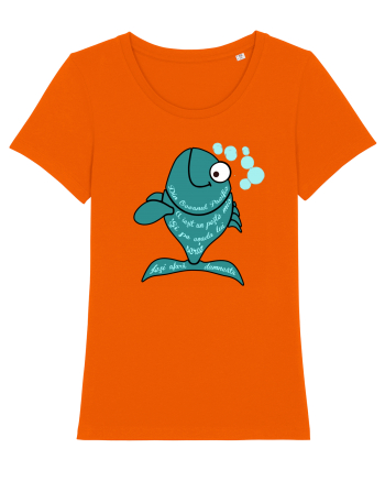 Din Oceanul Pacific a iesit un peste mic Bright Orange