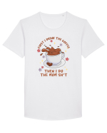 pentru mamele iubitoare de cafea - First I drink the coffee Tricou mânecă scurtă guler larg Bărbat Skater